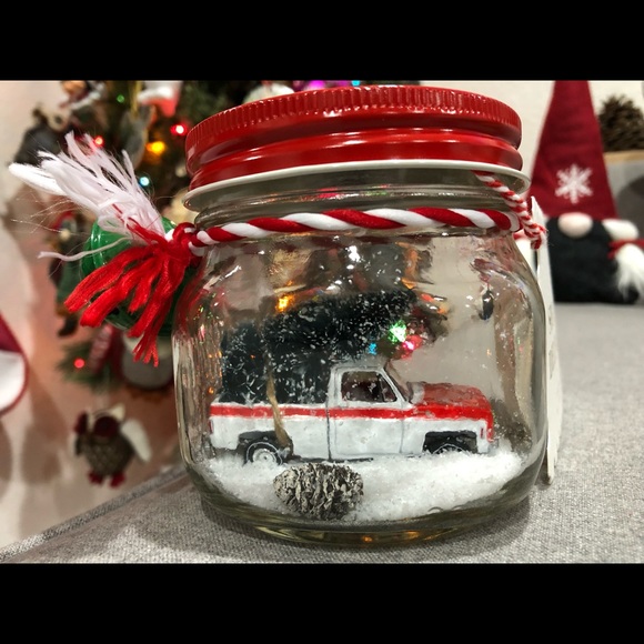 Car in a Jar Waterless Snow Globe - Picture 5 of 7